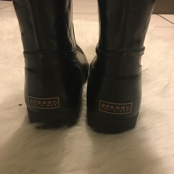 Sperry Nellie Black Quilted Rainboots - Picture 4 of 5